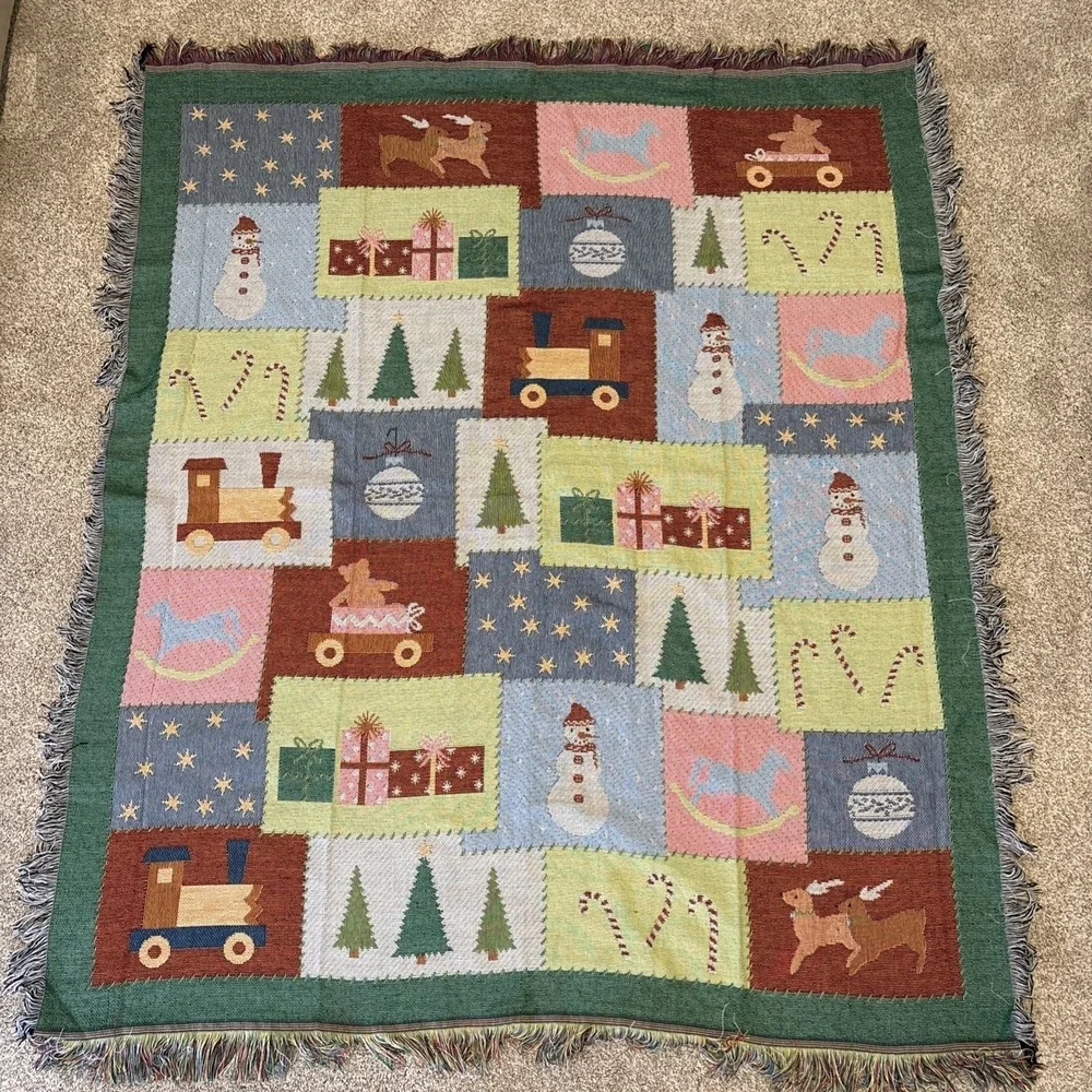 Martha Stewart Everyday Christmas Tapestry‎ light-weight Throw Blanket 59x50
